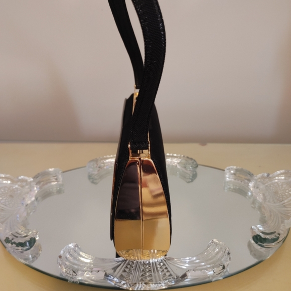 Vintage handbag designed by Debbie Brooks - Picture 8 of 8